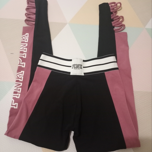 PINK VS YOGA LEGGING Size Small - Picture 8 of 9
